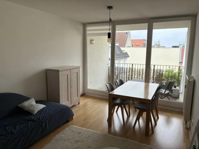 Sunny two-room apartment in a quiet location / Friedrichshain / furnished / limited to 3 years — photo 1